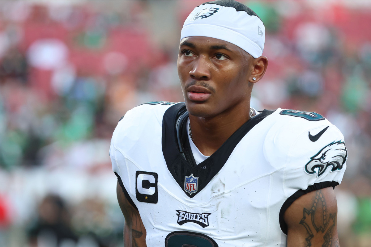 DeVonta Smith and the Philadelphia Eagles will wear their white jerseys on Monday Night Football against the Kansas City Chiefs. 